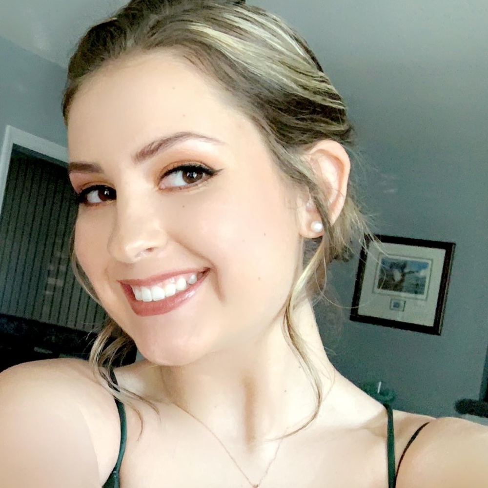 Meet your Posher, Emilee